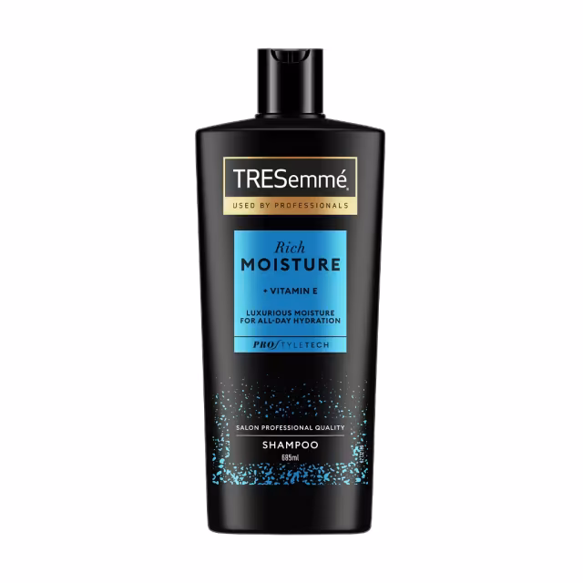 tresemme-rich-moisture-+-vitamin-e-shampoo-685ml-12ad-products TRESemmé Rich Moisture + Vitamin E Shampoo 685ml - Image 1